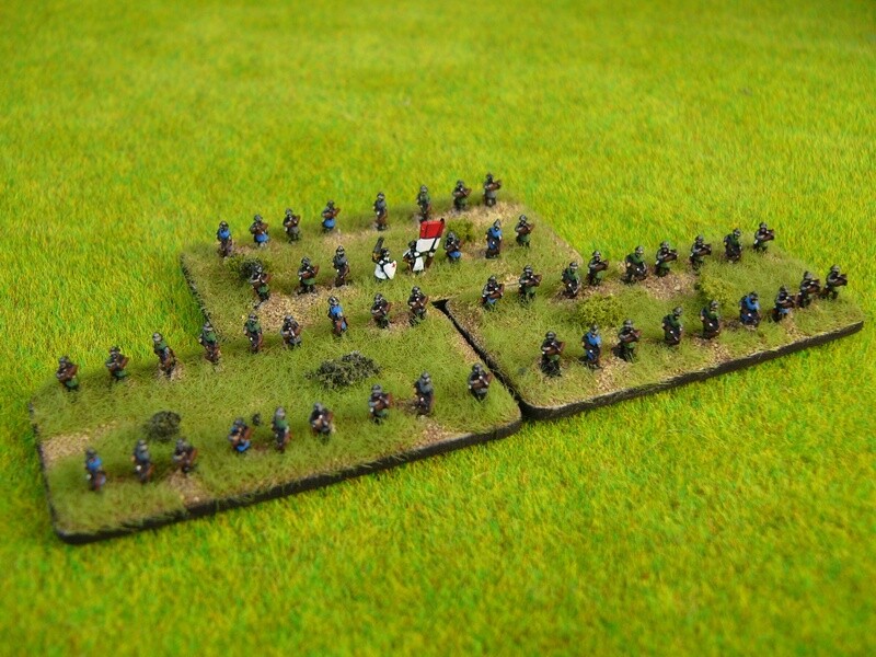 MCR15 Crossbows, Kettle Helmets 13th Century approx 50 figures