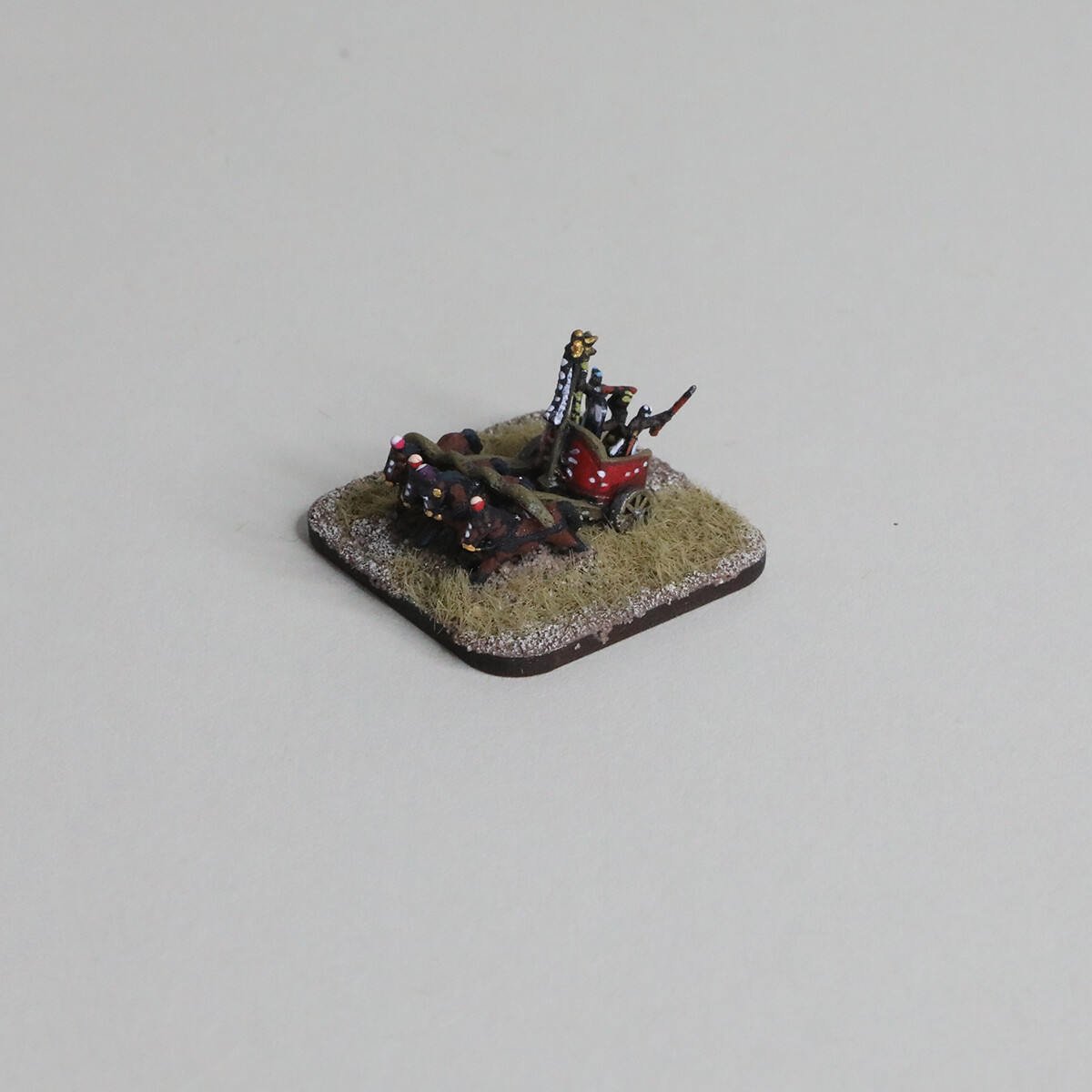 MAIN05 4 Horse Chariots Qty 3