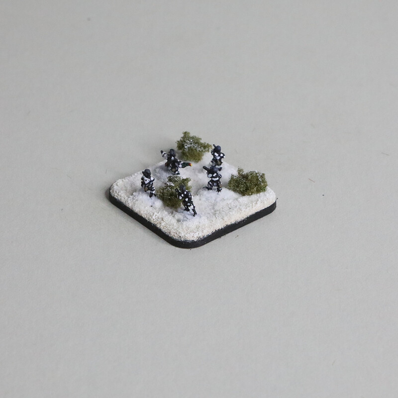 FL300 Finnish Infantry strip (5 different figures)