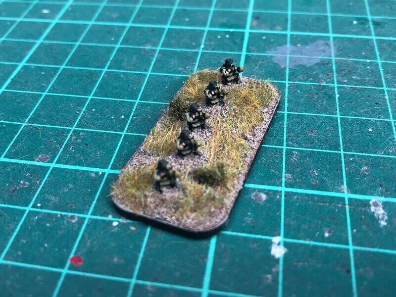 S337 Summer Russian with Panzerfaust (5 Figures)