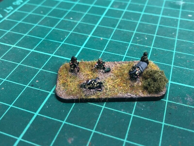 S342 Summer Russian medic strip ( 5 figures)