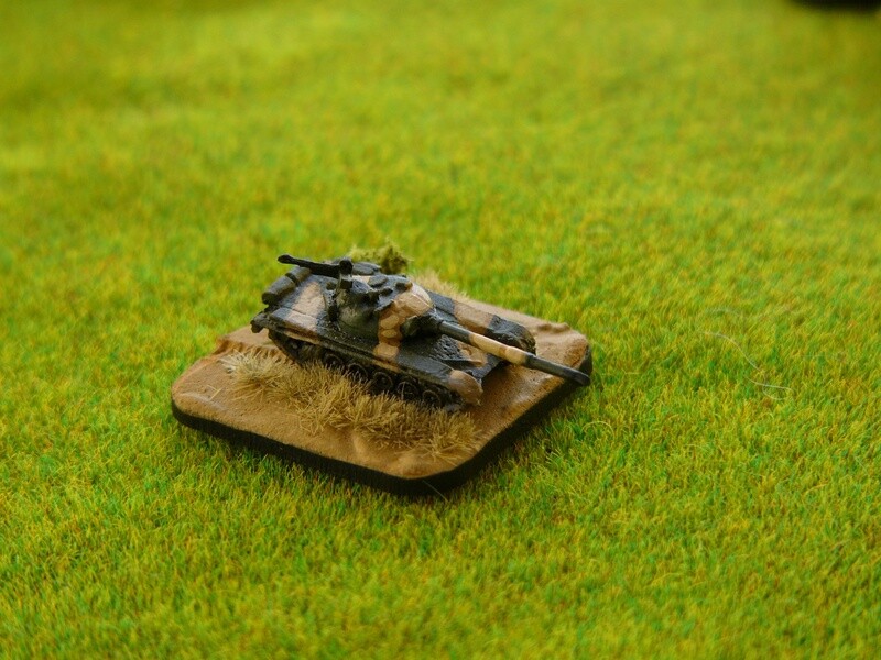 SM04 T-72