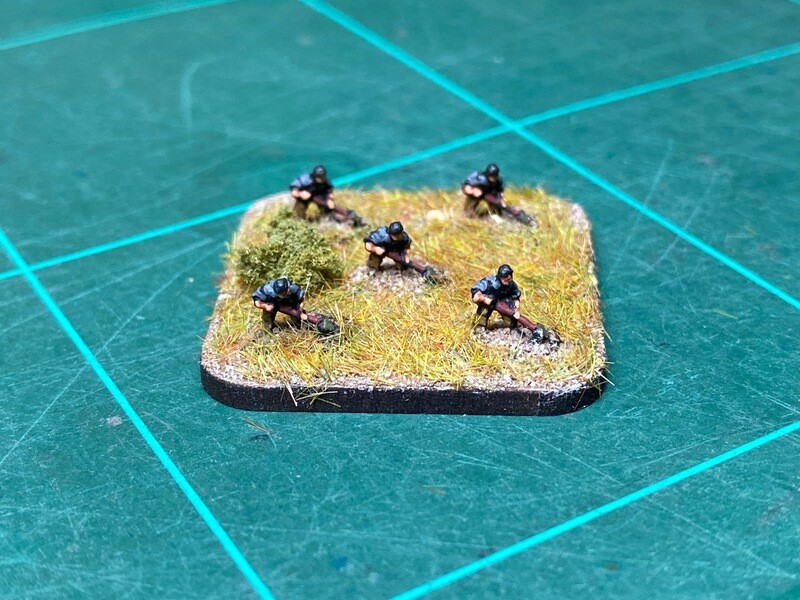 BR13 WW2 BEF (British Expeditionary Force) Support approx. 50 figures & equipment
