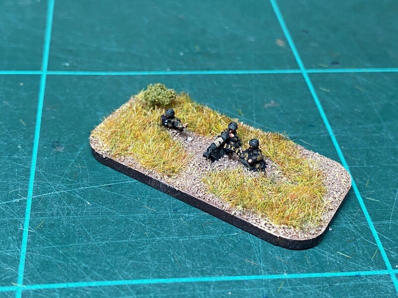P304 WW2 1939 Polish Ckm. wz.30 MMG team (1 MG and 3 crew)