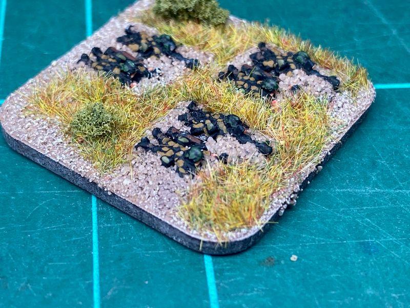 F301	WW2 1939 French in vareuse LMG – Châtellerault FM 24/29 (3 x 2 man team)