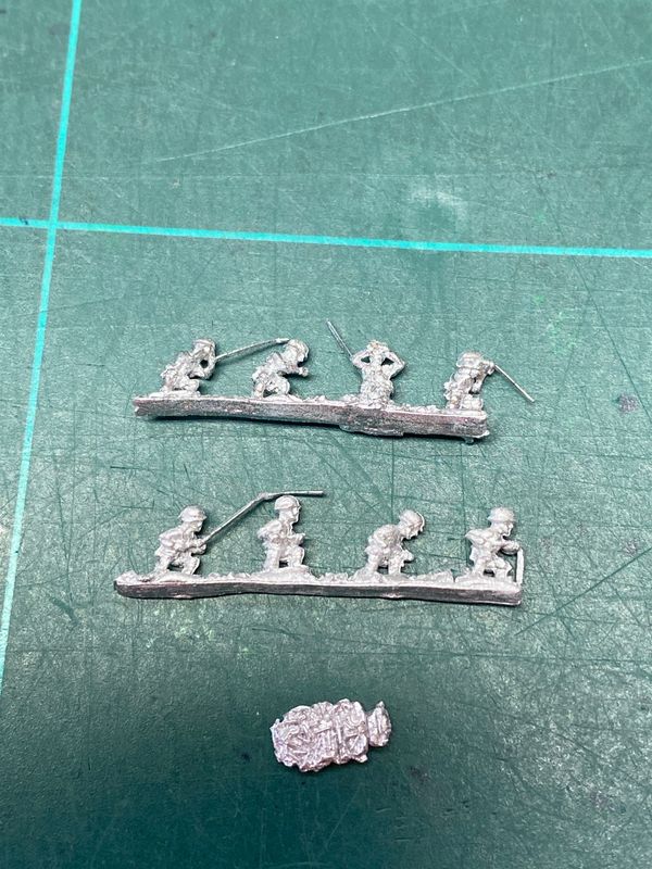AD GS 3K  Germans in boots 37mm AT gun crew