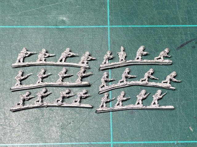 AD S 2 Soviet infantry with rifles