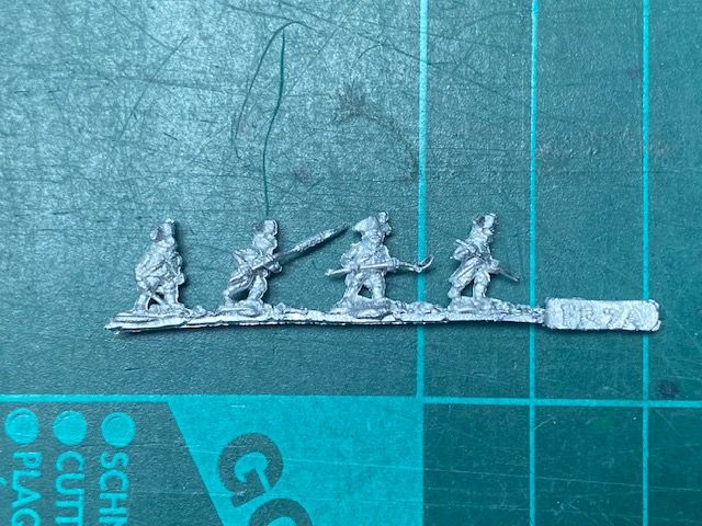 AD FR 07A Artillery crew in bicorne