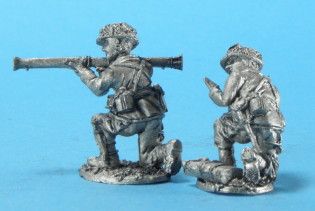 USPS 04 Bazooka team, firing and moving