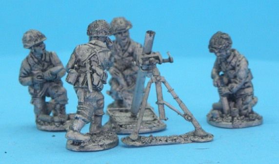 USPS 08B 81mm Mortar and crew