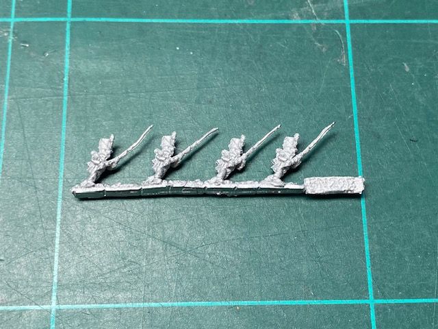 AD FN 29B Elite infantry in shako, advancing (1812)
