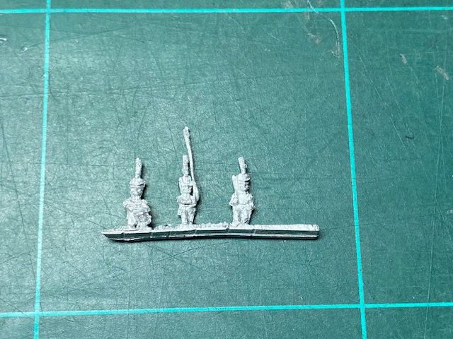 AD FN 28D Line infantry Command group without eagle plain flag staff