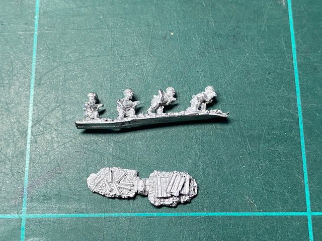 AD GS 5E German paratroop gun crews