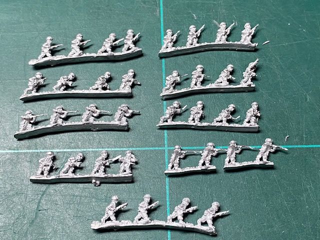 AD G5 German paratroops