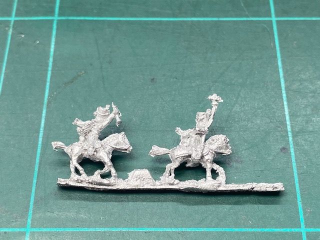 AD FNC 10B Hussars in shako, command