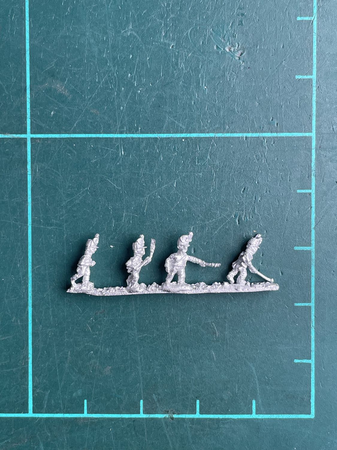 AD BN 19A Artillery crew in Belgic