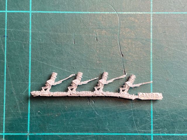 AD AN 08B Grenzers, advancing