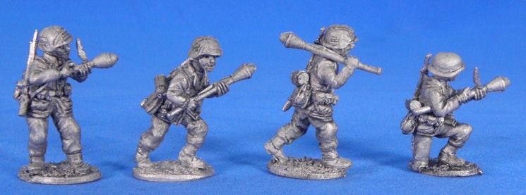WPS 08 Waffen SS in pea dot Panzerfausts (4 figures)