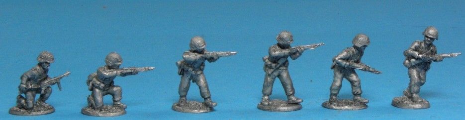 GL 03 Panzer Grenadiers riflemen with 98K and NCO with MP40 - Firing & loading poses. (6 Figures)
