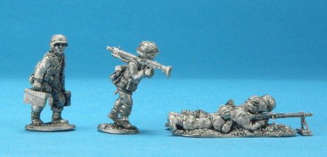 GLS 02 Panzer Grenadiers LMG team advancing & LMG team firing in covered helmet (4 figures)