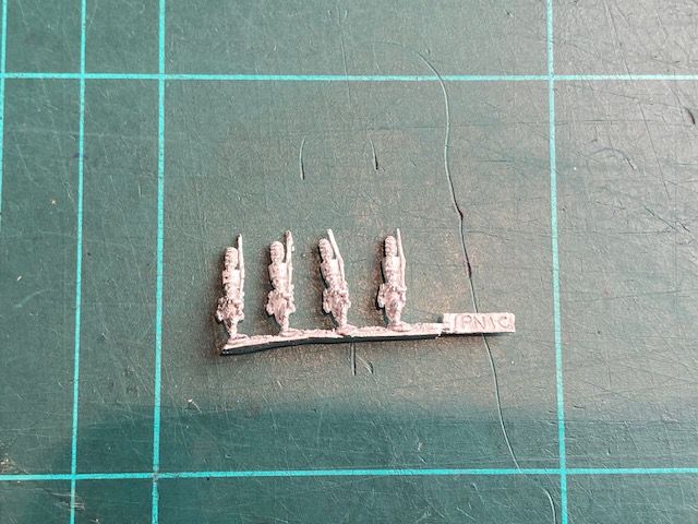 AD PN 01C Grenadier with busch plume, marching