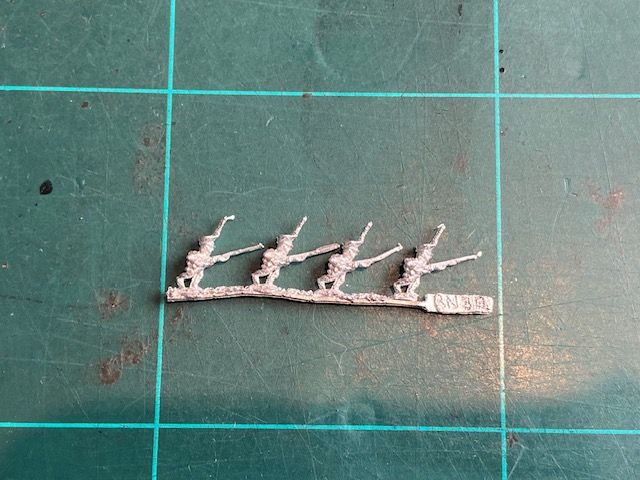 AD RN 03B Jaeger, advancing