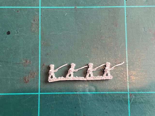 AD RN 04B Militia with musket, advancing