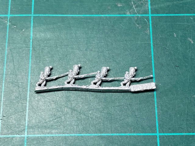 AD SNX 02B Musketeer shako, advancing