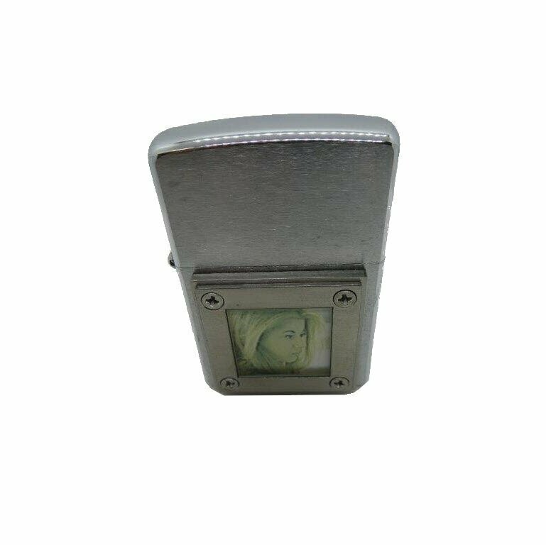 Zippo Brushed Chrome (eigenes Foto)