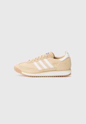 ADIDAS sl 72 beige