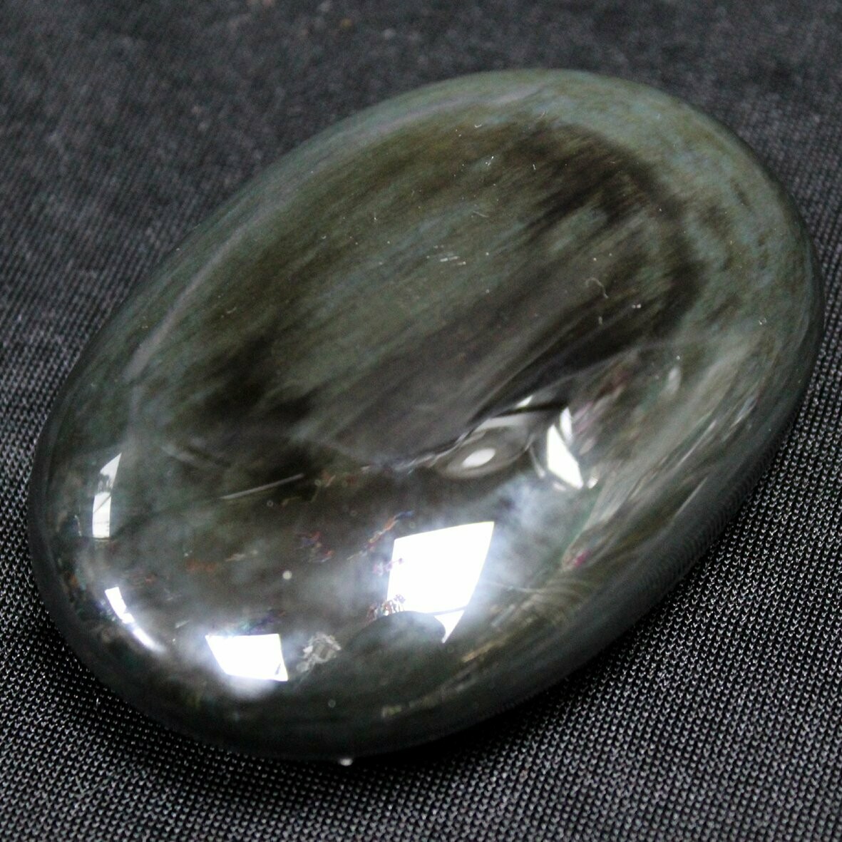Silversheen Obsidian Palm Stone
