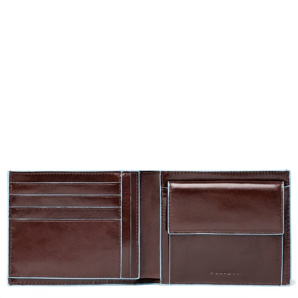 Piquadro.
Portafoglio uomo con porta monete Blue Square.
Colore: Mogano.
