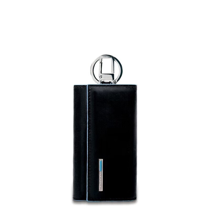 Piquadro.
Portachiavi per porta blindata con moschettone Blue Square.
Colore: Nero.