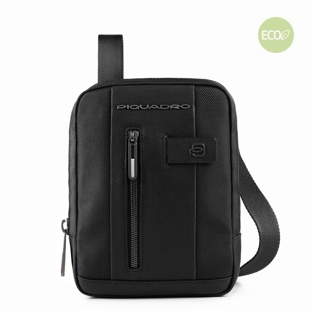 Piquadro.
Borsello piccolo in pelle e tessuto Brief 2.
Colore: Nero.