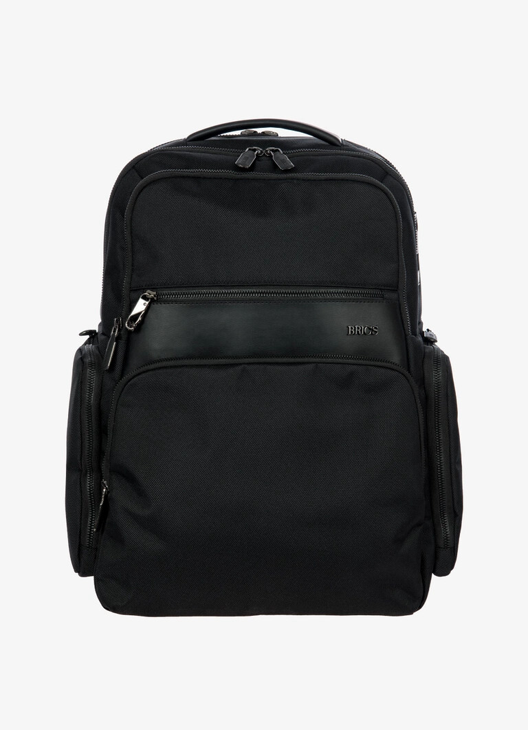 Bric&#39;s.
Large Matera office backpack with laptop compartment.
Colore: Black.