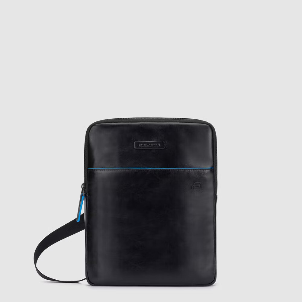 Piquadro.
Borsello porta iPad® Blue Square.
Colore: Nero.