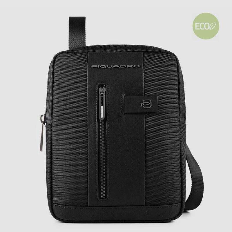 Piquadro. Borsello porta iPad® in tessuto riciclato Brief 2. Colore: Nero.