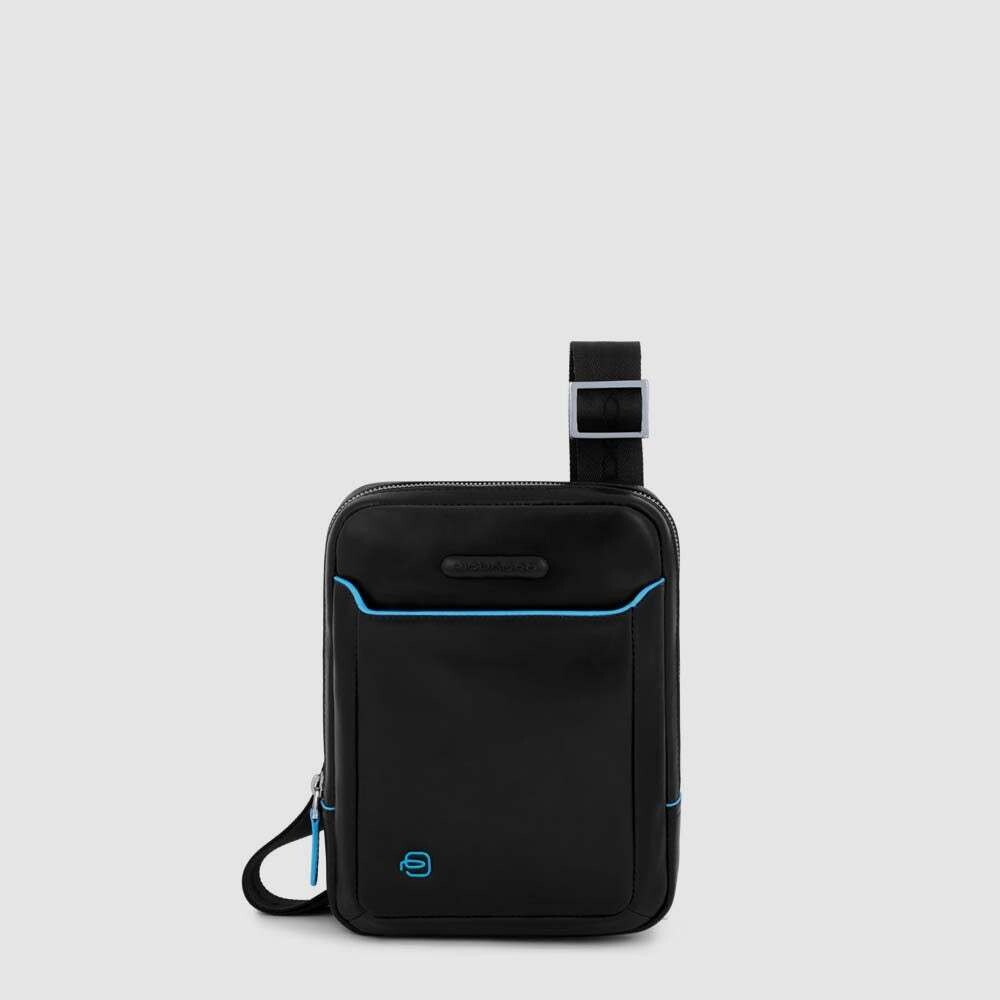 Piquadro.
Borsello organizzato porta iPad® Mini Blue Square.
Colore: Nero.