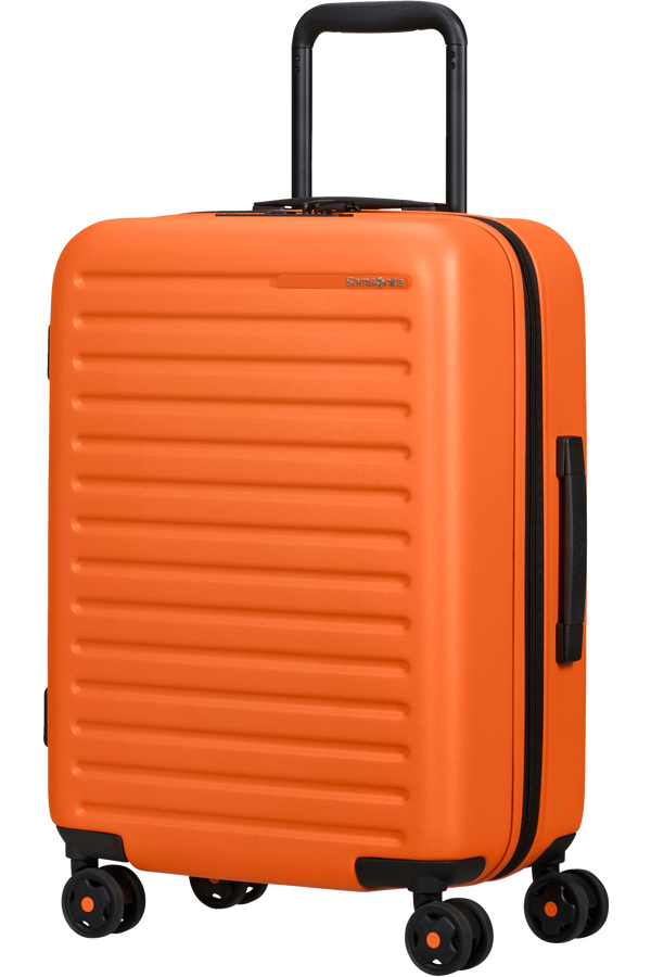 Samsonite.
STACKD
Trolley Espandibile (4 ruote) 55cm.
Colore: Orange.