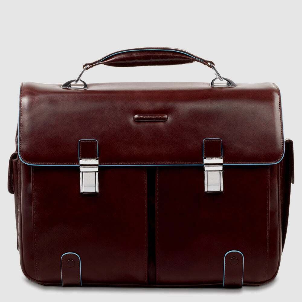 Piquadro.
Cartella due tasche due chiusure in pelle Blue Square.
Colore: Mogano.