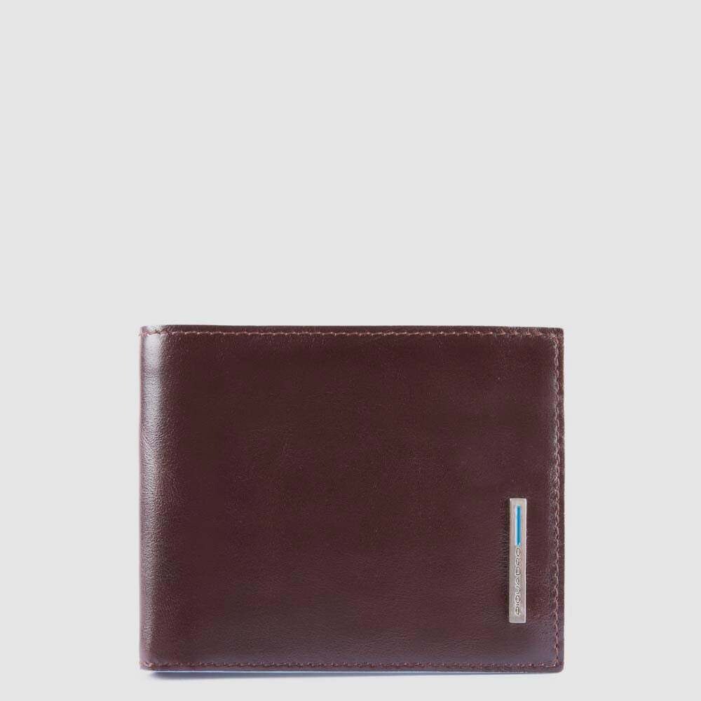 Piquadro.
Portafoglio uomo con volantino porta documenti 
Blue Square.
Colore: Mogano.