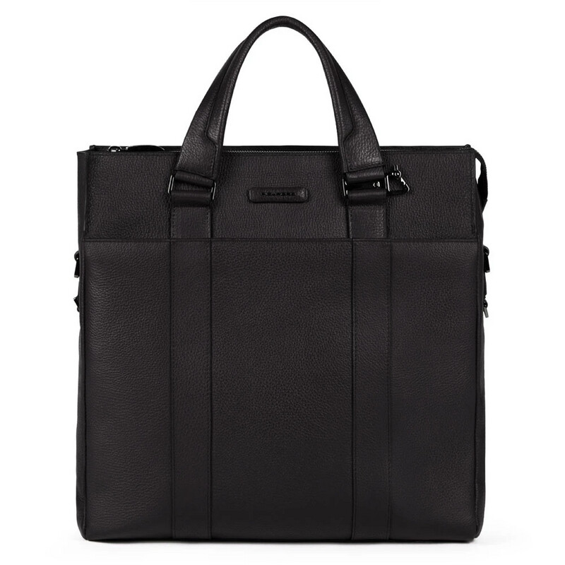 Piquadro.
Vertical two-handle bag Black.
Colore: Nero.