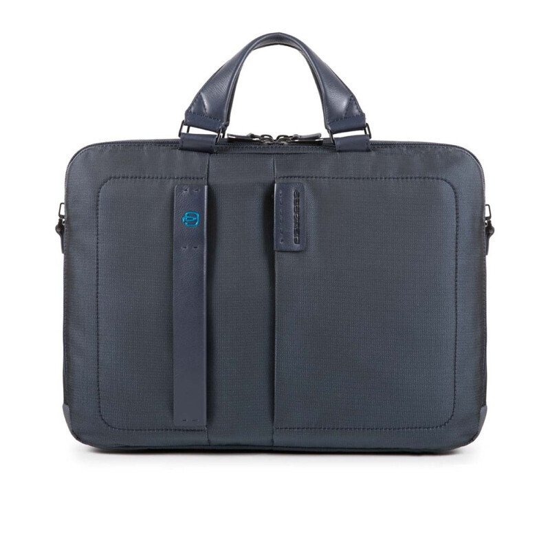 Piquadro.
Cartella Porta Computer 15.6 e Porta Tablet dotata di dispositivo CONNEQU.
Colore: Chevron Blu.