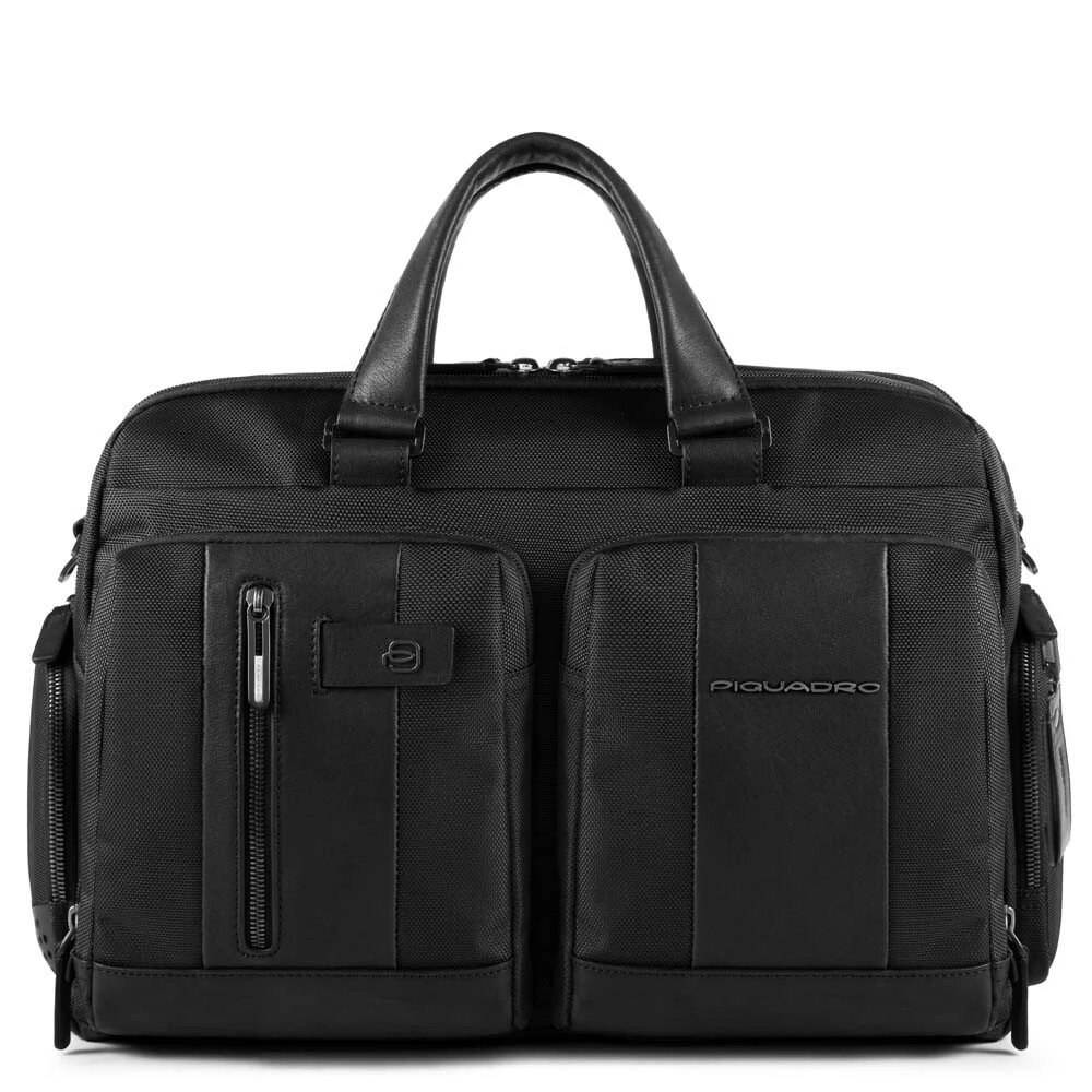 Piquadro.
Cartella fast-check in tessuto riciclato per PC e Brief 2.
Colore: Nero.