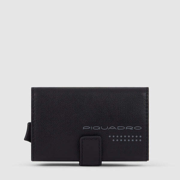 Piquadro.
Porta carte di credito in metallo.
Colore: Nero.