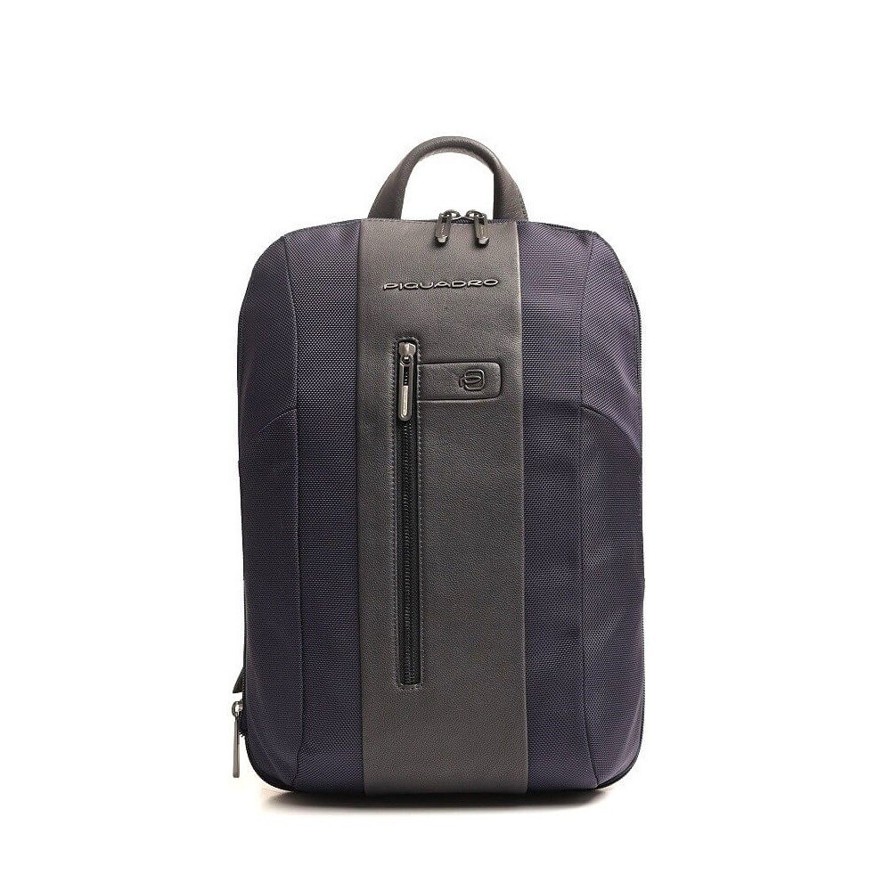 Piquadro.
Slim computer backpack 15,6&quot;.
Colore: Blu