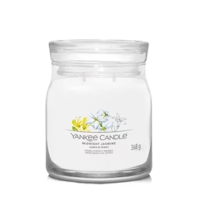 Yankee Candle.
Midnight Jasmine.
Giara Media.