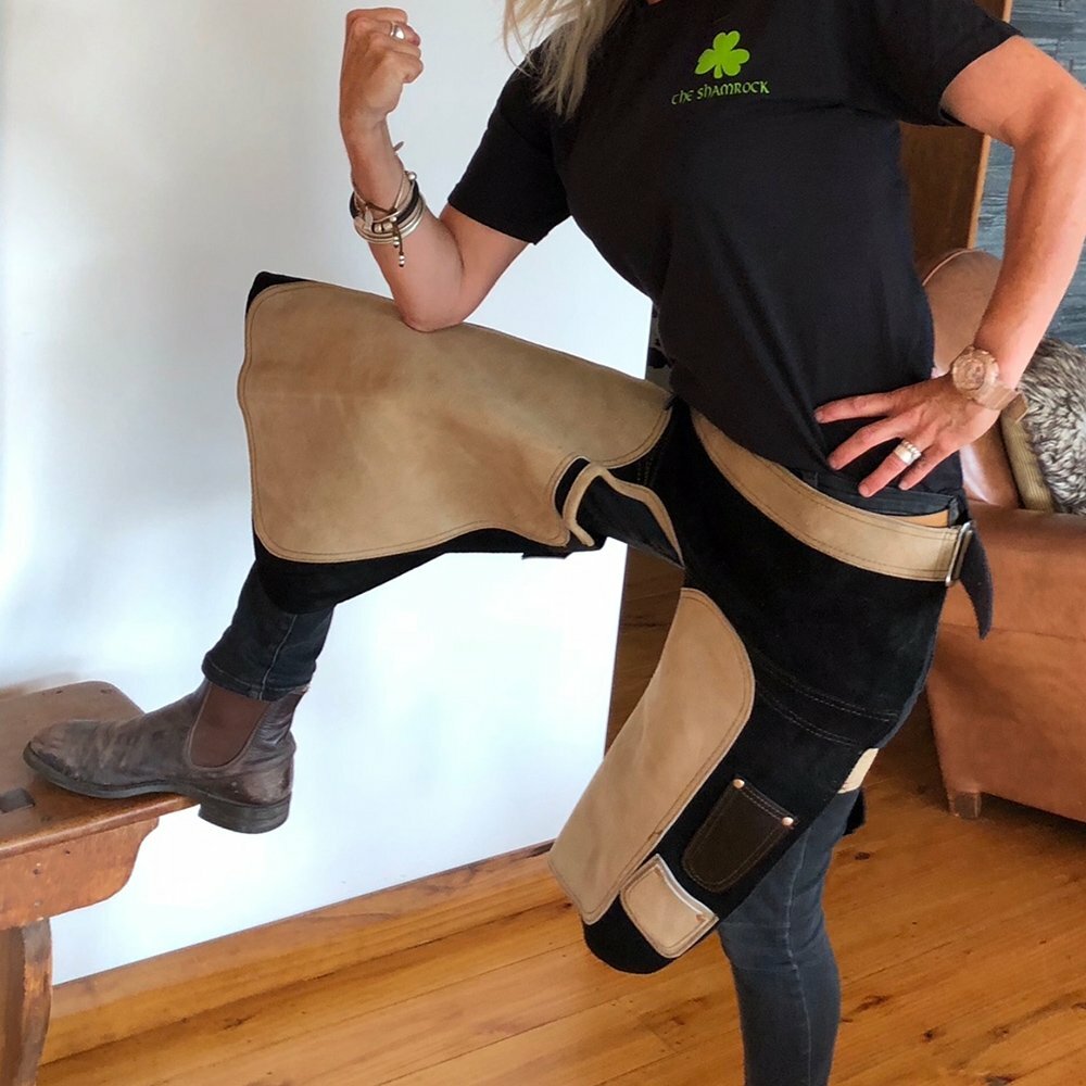 WILD HOOF CARE WEAR - PROTECTIVE TRIMMING APRON