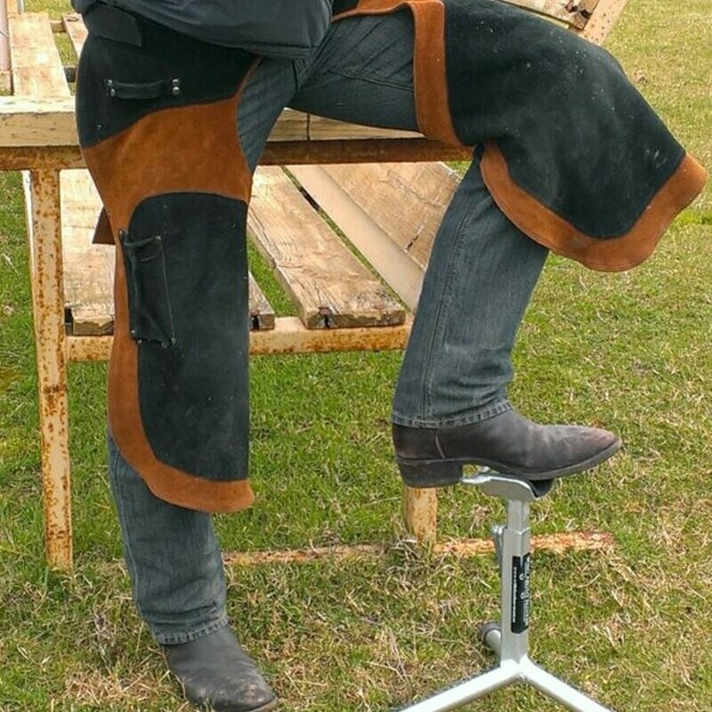 WILD HOOF CARE WEAR - PROTECTIVE TRIMMING APRON