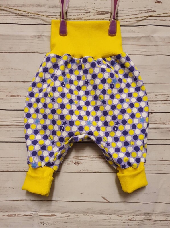 Mitwachshose/Pumphose bunte Punkte Gr. 62/68
